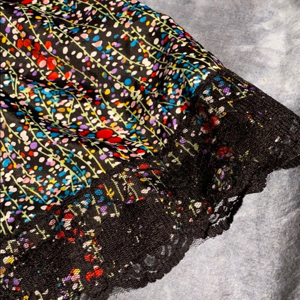 π3 for $15 π Forever 21 XXi Floral Lace Skirt Juniors size S π₯³ Host Pick π₯³ - Picture 9 of 16